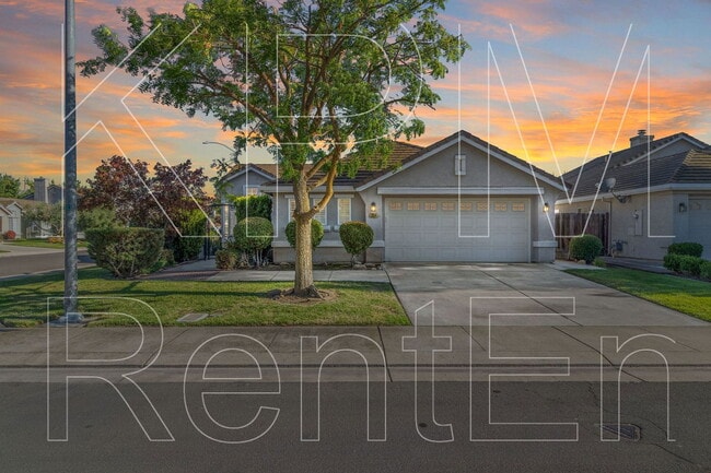 Primary Photo - 2554 Douglas Fir Dr