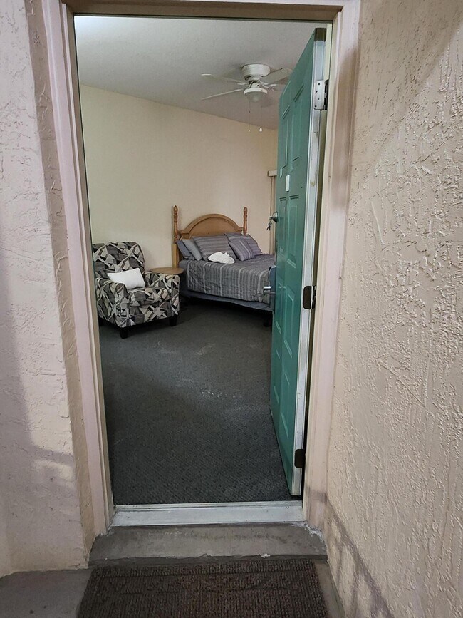 Building Photo - 9861 Perfect Dr