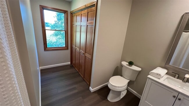 Building Photo - 438 Ritchey Blvd