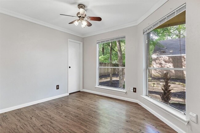 Building Photo - 15 Tulip Hill Ct