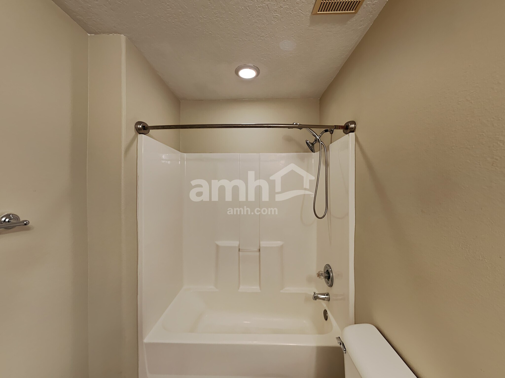 Building Photo - 10512 Boyette Creek Blvd