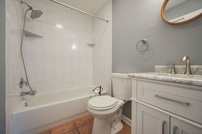 Building Photo - 93 Wyatt St