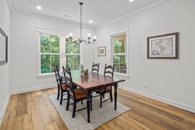 Building Photo - 27 Duxford Cir