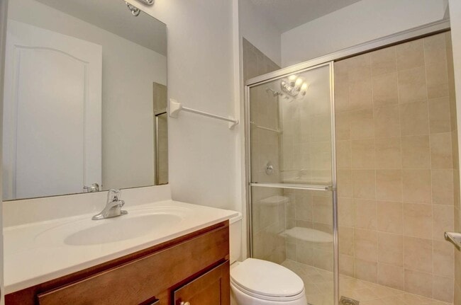 Building Photo - 8834 Willow Cove Ln