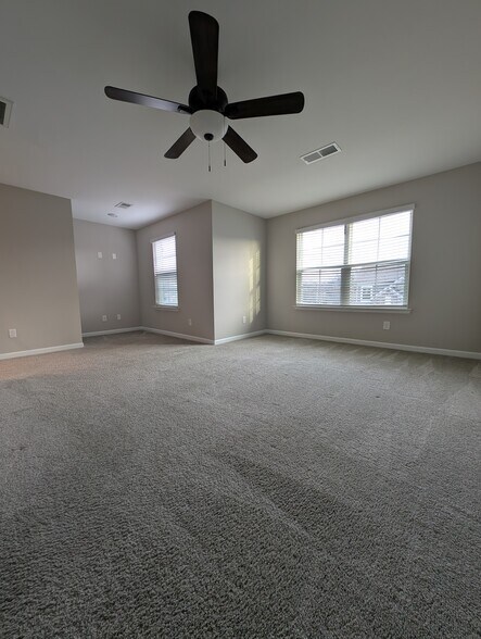 Building Photo - 204 Netherlands Blvd