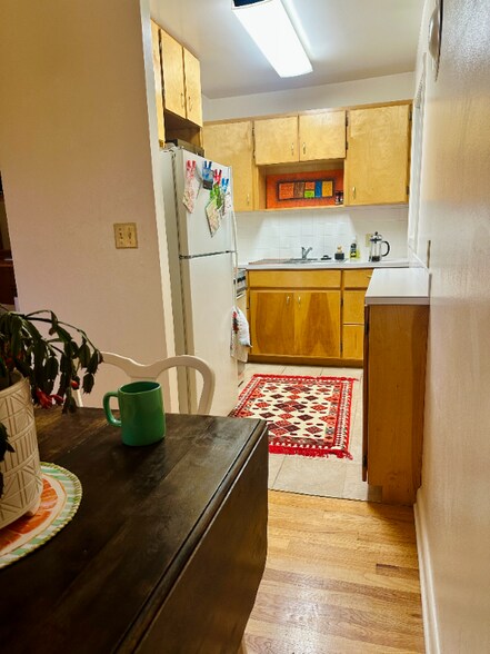 Building Photo - 352 S 1st Ave