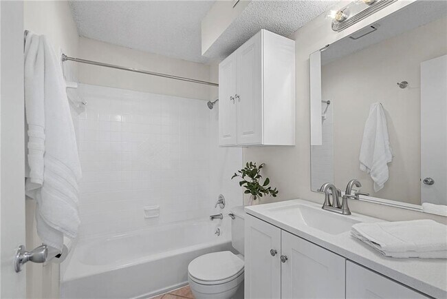 Building Photo - 12854 W 110th Terrace