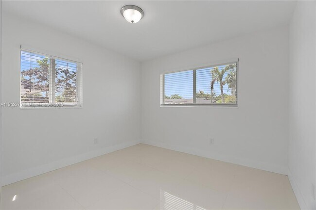 Building Photo - 10501 SW 53rd St