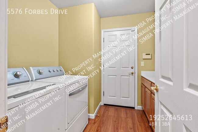 Building Photo - 5576 Forbes Dr
