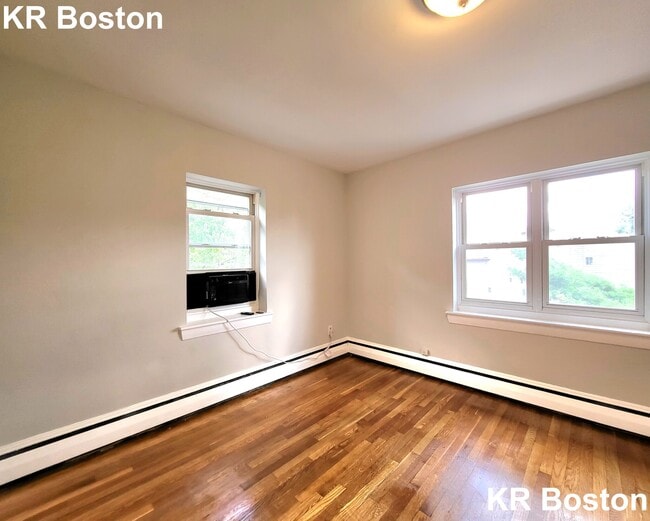 Building Photo - 63 Selkirk Rd