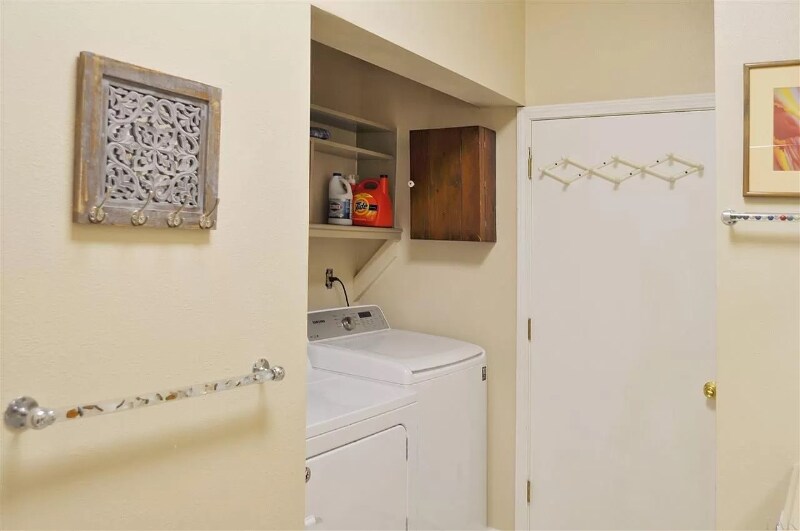 Building Photo - 714 W Zarragossa St