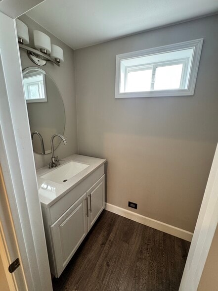 Building Photo - 1176 Dawnridge Ave