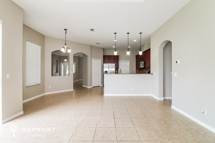 Building Photo - 2359 Old Oak Trail