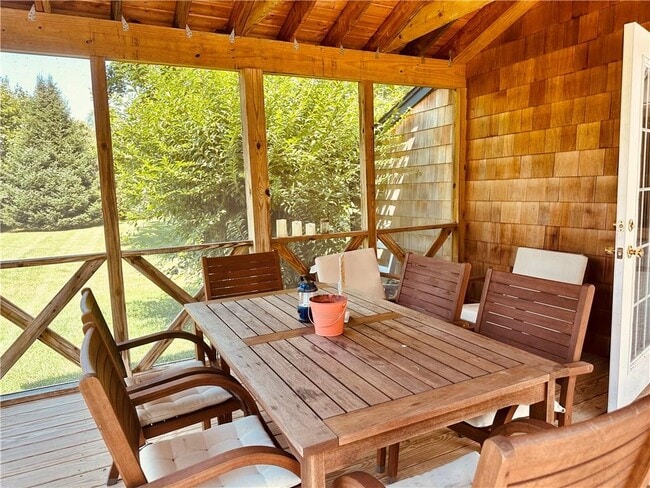 Building Photo - 296 Moonstone Beach Rd
