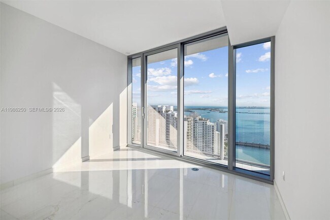 Building Photo - 300 Biscayne Blvd Way
