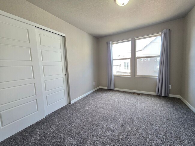 Building Photo - 9216 Timberlake Loop