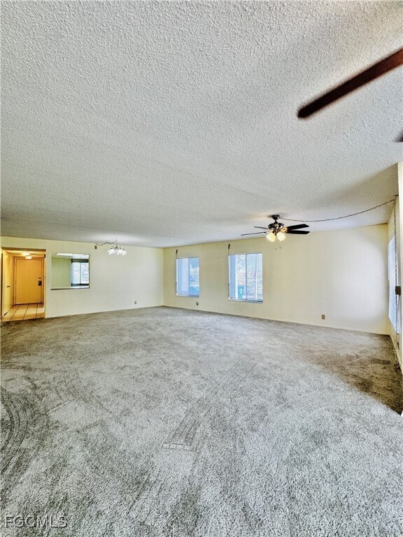 Building Photo - 2264 Winkler Ave