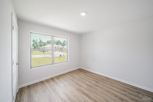 Building Photo - 6347 Burrow Ln