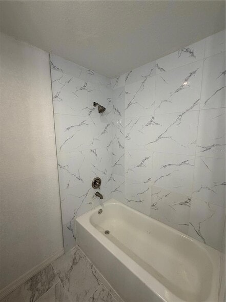 Building Photo - 3924 Crayrich Cir