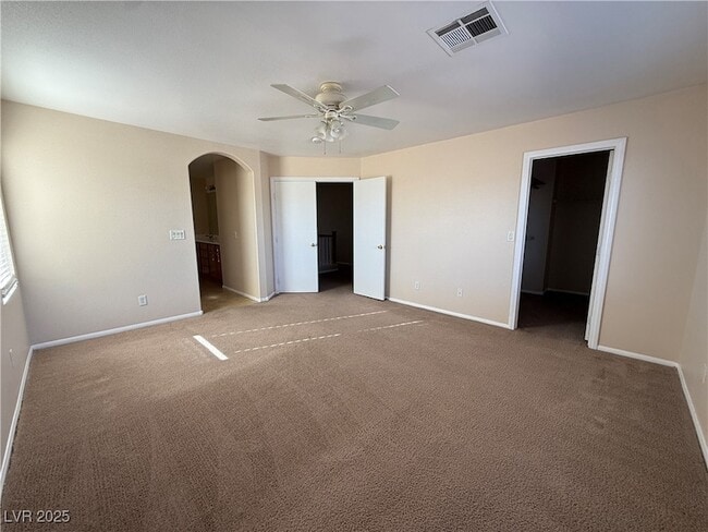 Building Photo - 9950 Shadow Grove Ave