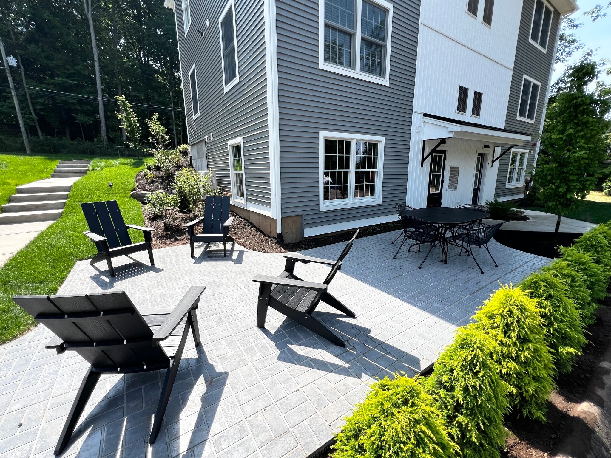 Building Photo - 177 Butternut St