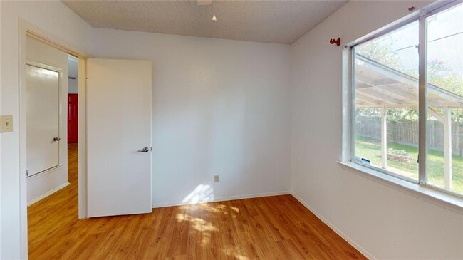 Building Photo - 3007 Blazing Star Trail