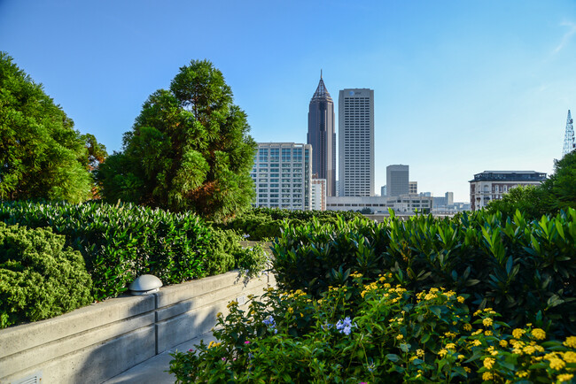 Rooftop Garden - 860 Peachtree St NE