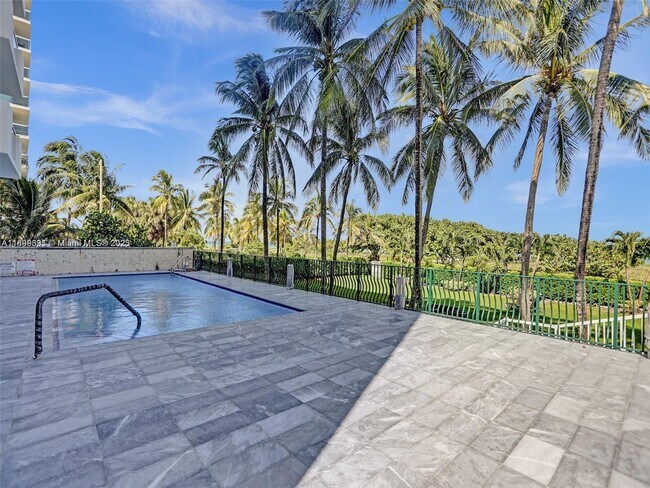 Building Photo - 9195 Collins Ave