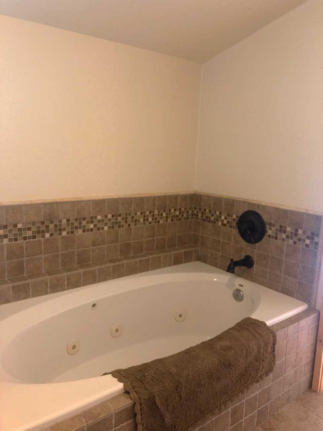 Building Photo - FURNISHED SEASONAL RENTAL- ONE MONTH RENTAL