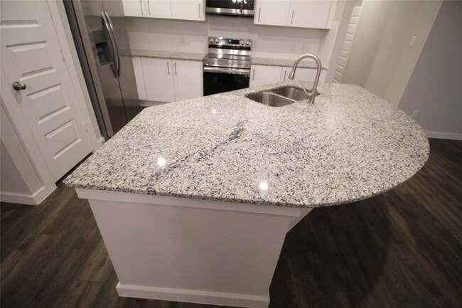 Building Photo - 25504 Starling Ln