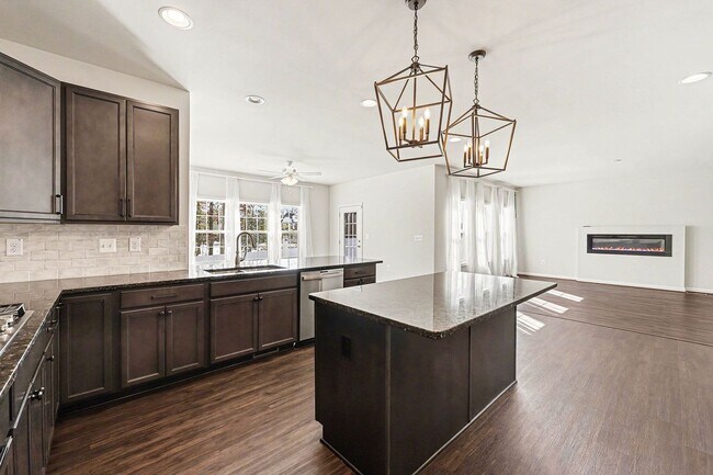 Building Photo - Luxurious Living Lewis Style: A Spacious 5-Bedroom Home with Modern Elegance