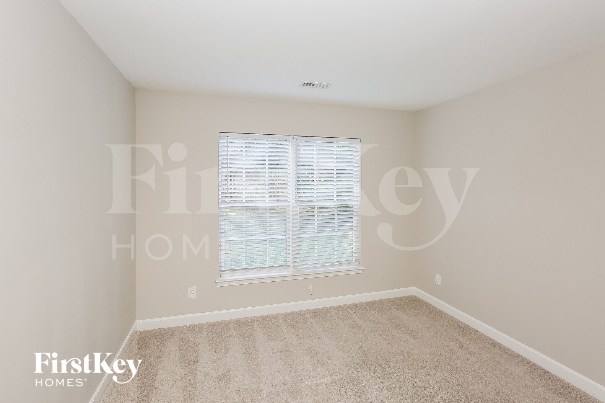 Building Photo - 1011 Bridleside Dr