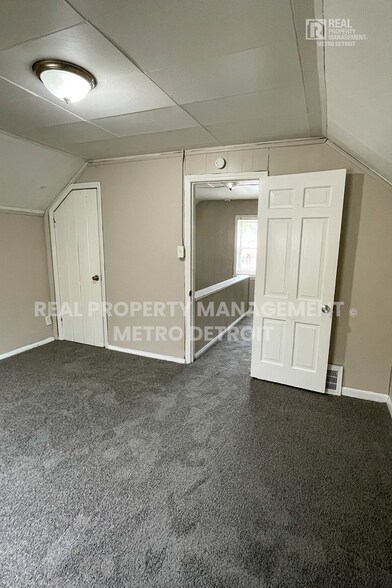 Building Photo - 13621 Ashton Rd