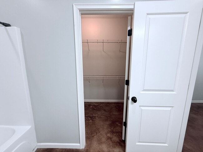 Building Photo - 101 Private Rd 4017