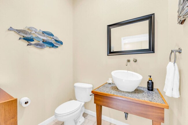 Building Photo - 2775 Jimmy Buffett Mem Hwy