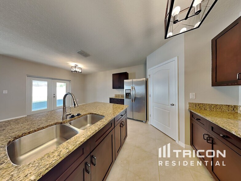 Building Photo - 5131 Star Ruby Ave