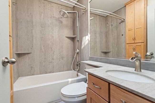 Building Photo - Liberty Wells 4 bed, 3 bath family home