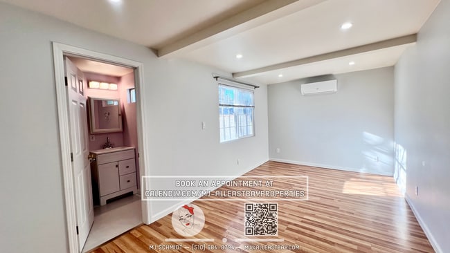 Building Photo - 3 bedroom home in El Sabrante with EV charger, 2 parking spots, 1 car garage, ac/heat!