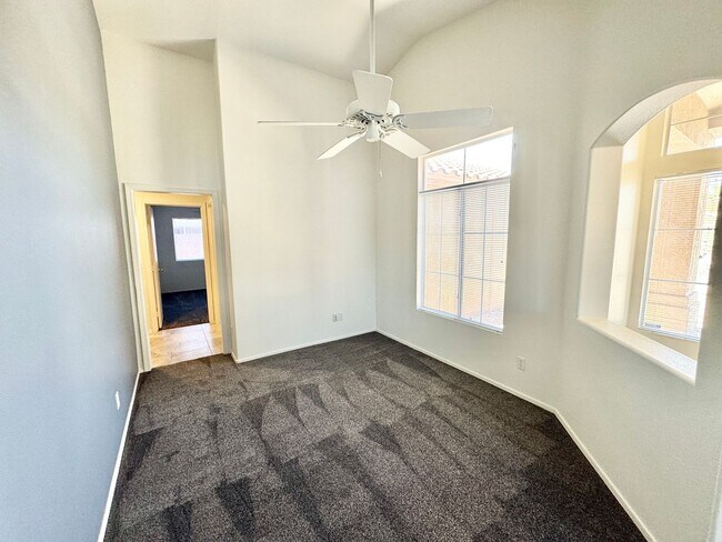 Building Photo - Meticulously Maintained 3 Bedroom + Den Single Level Home! Fantastic Low Backyard.