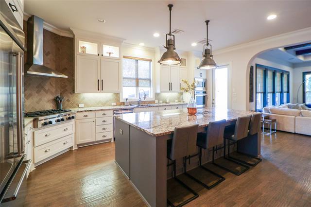 Building Photo - 316 Hollow Way