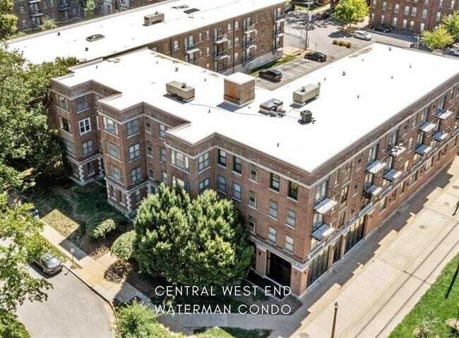 Building Photo - 5696 Kingsbury Ave