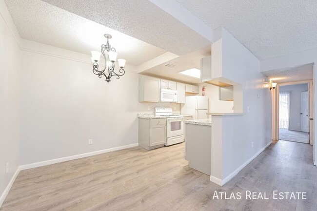 Building Photo - READY TO CALL HOME!! Awesome 2 bed, 1 bath...