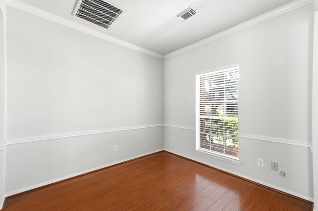Building Photo - 3126 Waters View Dr