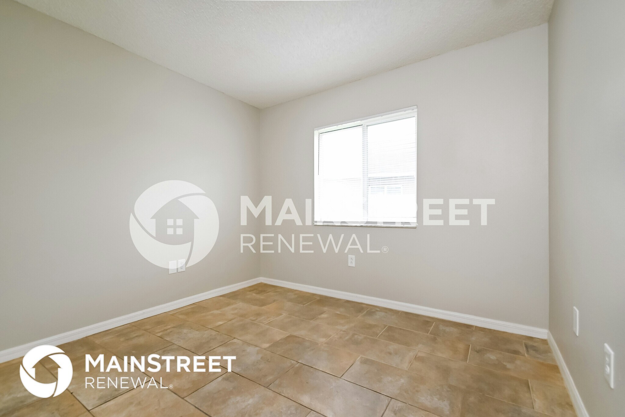 Building Photo - 11818 Lynmoor Dr