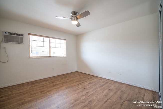 Building Photo - Immaculate, Move In Ready, Fully Upgraded,...