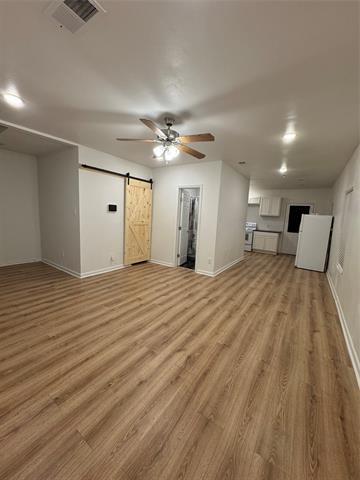 Building Photo - 2825 Meadowbrook Dr