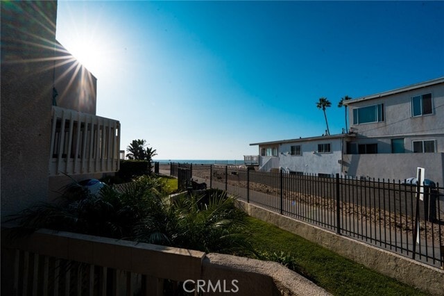 Building Photo - 7301 Vista Del Mar