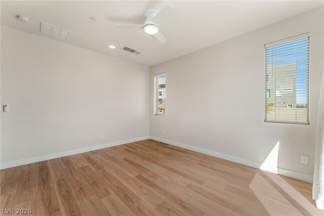 Building Photo - 11676 Golden Oriole Ave