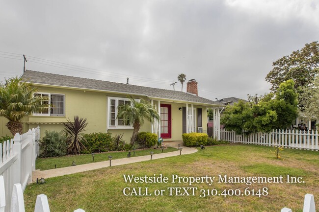 Building Photo - Charming 3BD+2BA + Office/Guest House Prim...