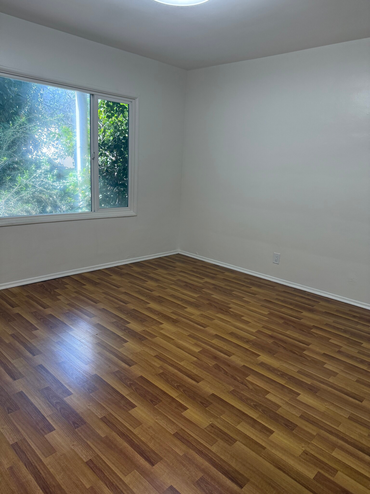 Bedroom1 - 11307 Miranda St